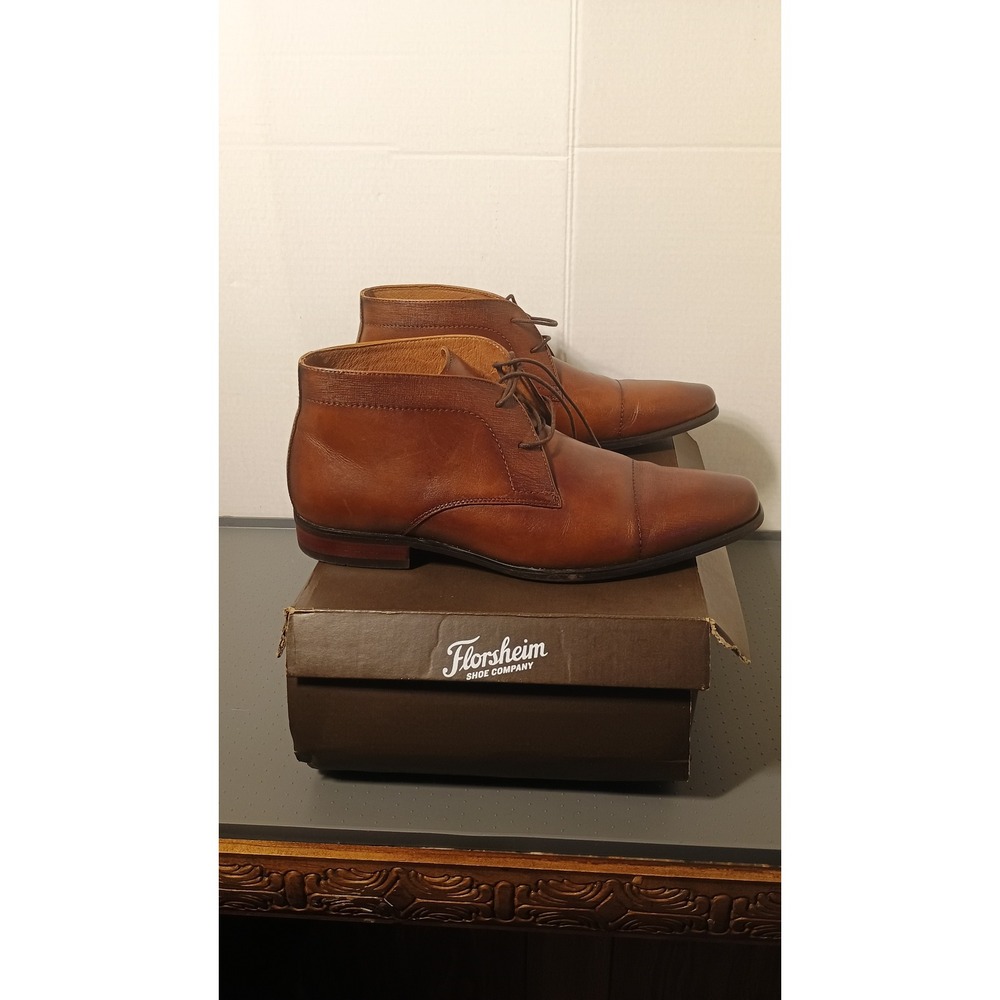 Florsheim Gannon Chukka Boots Mens 9.5 Cognac Excellent Leather Cap Toe Lace Up